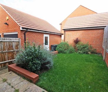 3 bedroom semi-detached house to rent - Photo 3