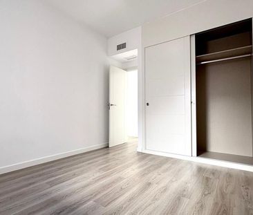 3 bedroom luxury Flat for rent in Nueva Andalucia, Andalusia - Photo 2