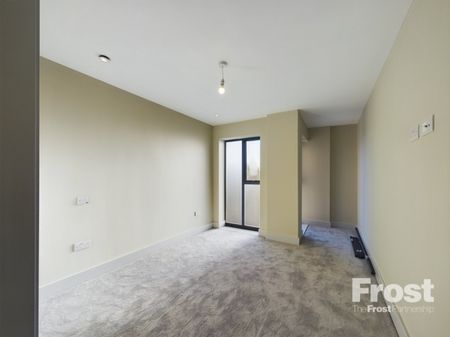 Chaucer Road, Ashford, Surrey,TW15 - Photo 3