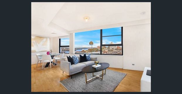 Executive lifestyle living 1 Bedroom Apartment with views - Photo 1