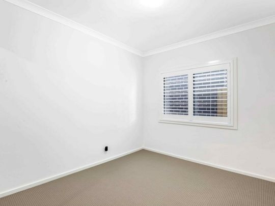 Beautiful 4 Bedroom Home! - Photo 1