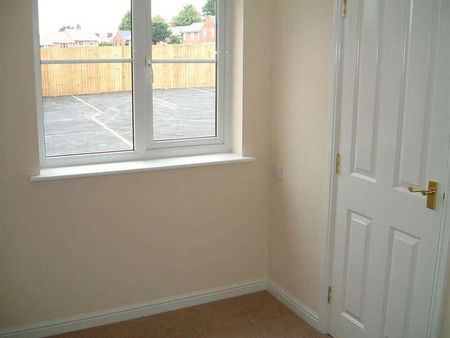 Bellhouse Road, Sheffield, S5 - Photo 2