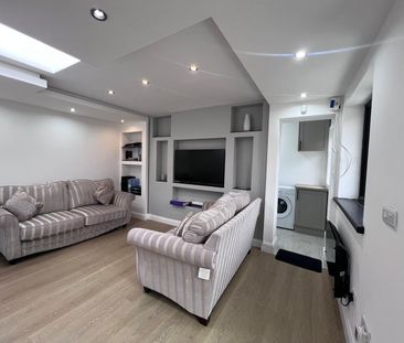 1 Bed Flat, Beehive Lane, IG1 - Photo 2