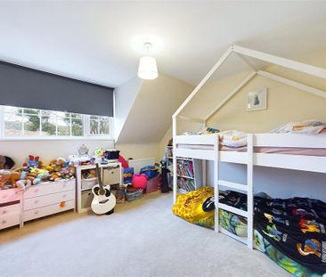 4 bedroom terraced house to rent - Photo 2