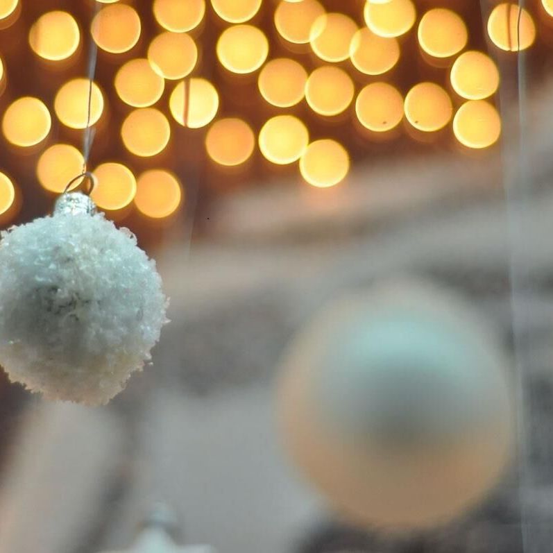 CENTRE BANCAIRE URBAIN ACCUEIL - k i w i h o m e s . C H - peut accueillir 2 à 4 personnes. À partir de 1275 par semaine. - Photo 1