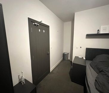 Station Terrace (Room 4), Bramley, Leeds - Photo 4