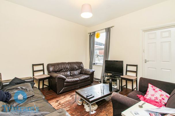 1 bed Mid Terraced House for Rent - Photo 1