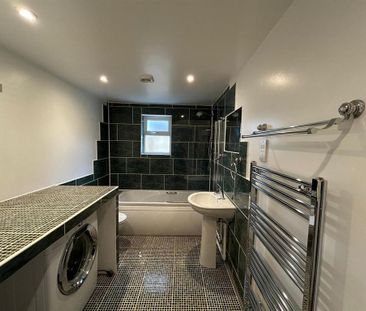 1 bedroom semi-detached house to rent - Photo 4