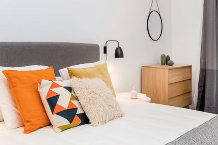 Carrer de Sepúlveda, Barcelona, Catalonia 08015 - Photo 4