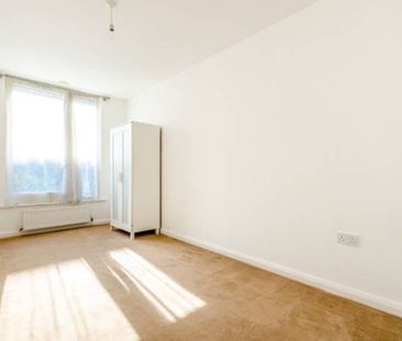 2 Bed Flat, Church Street, E15 - Photo 5