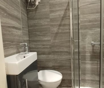 Studio Flat, Hither Green Lane, SE13 - Photo 4