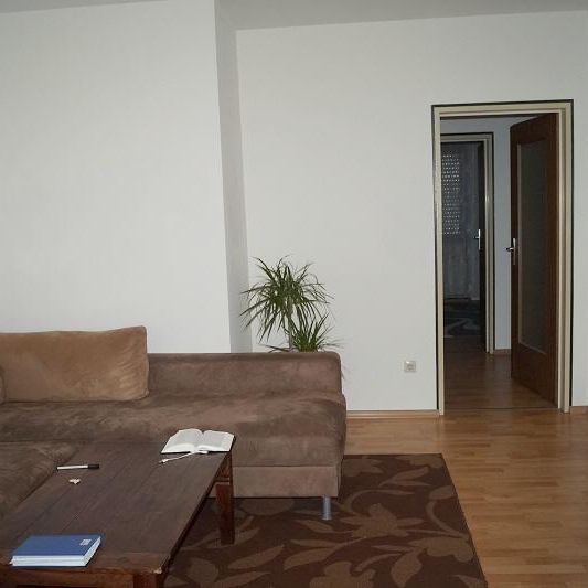 2-Zimmer-Wohnung mit Balkon und Garage - Photo 1