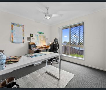 Modern Comfort & Low-Maintenance Living in a Quiet Wulkuraka Pocket - Photo 1