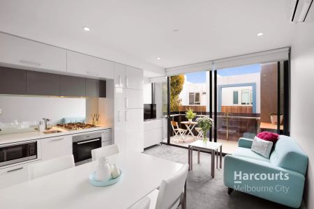 Unleash Urban Living in this 'Hudson' Hotspot! - Photo 4