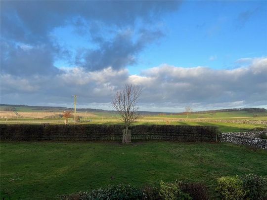 5 bedroom detached house to rent - Photo 1