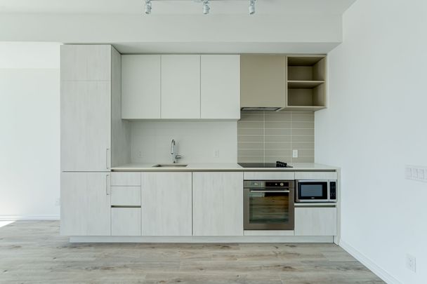 For Lease - 1000 Portage Parkway Unit# 2107, Vaughan, Ontario - Photo 1