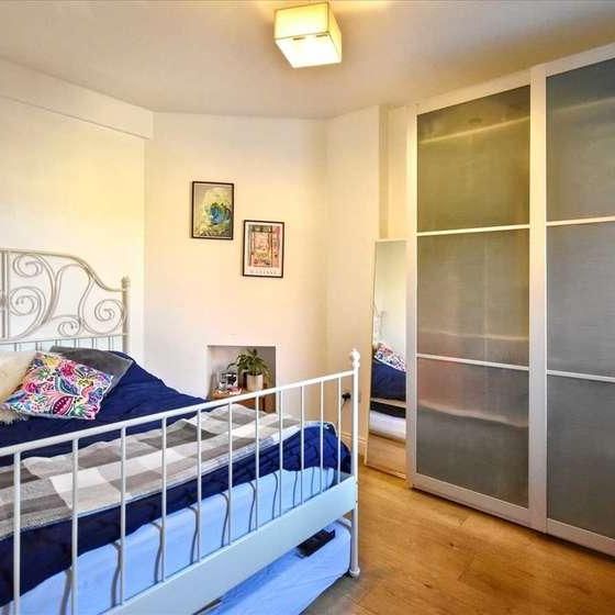 Dewsbury Court, Chiswick, Chiswick, W4 - Photo 1