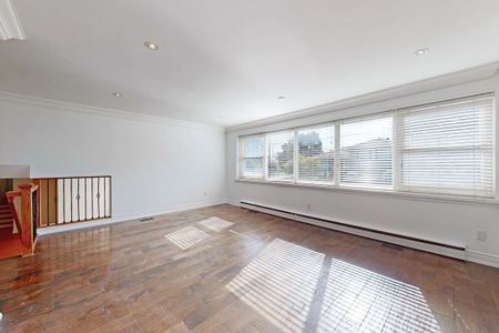 For Lease - 212 Goddard Street Unit# Main Level, Toronto, Ontario - Photo 2