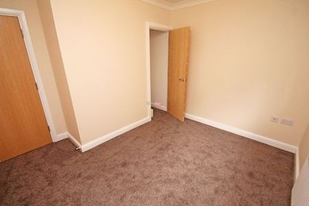 Kestrel Road, Chatham - Photo 2