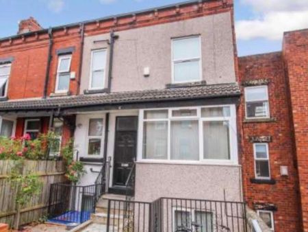 Village Terrace Room 1 - Photo 5