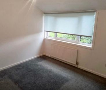 3 bedroom flat to rent - Photo 5