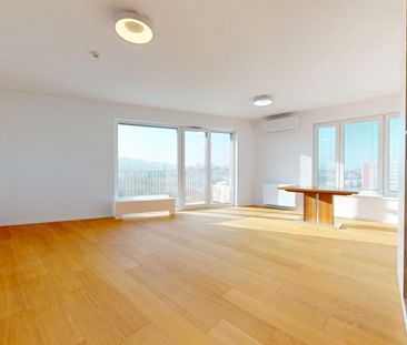 RentHub | Priestranný svetlý 3i byt s krásnym výhľadom I Čerešne I – Fotografia 4