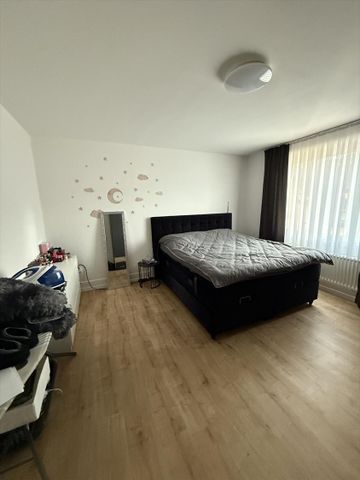 3.5 Zimmer, 70 m², 2. Stock - Photo 3