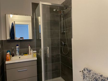 Location Appartement 4 pièces 73m² - Photo 5