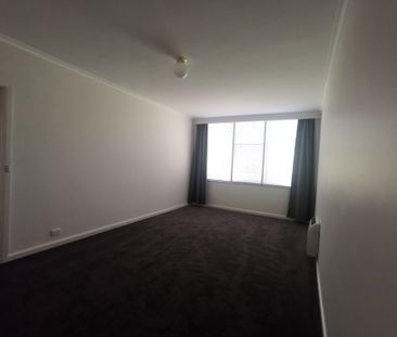 Great apartment in south yarra - Photo 4
