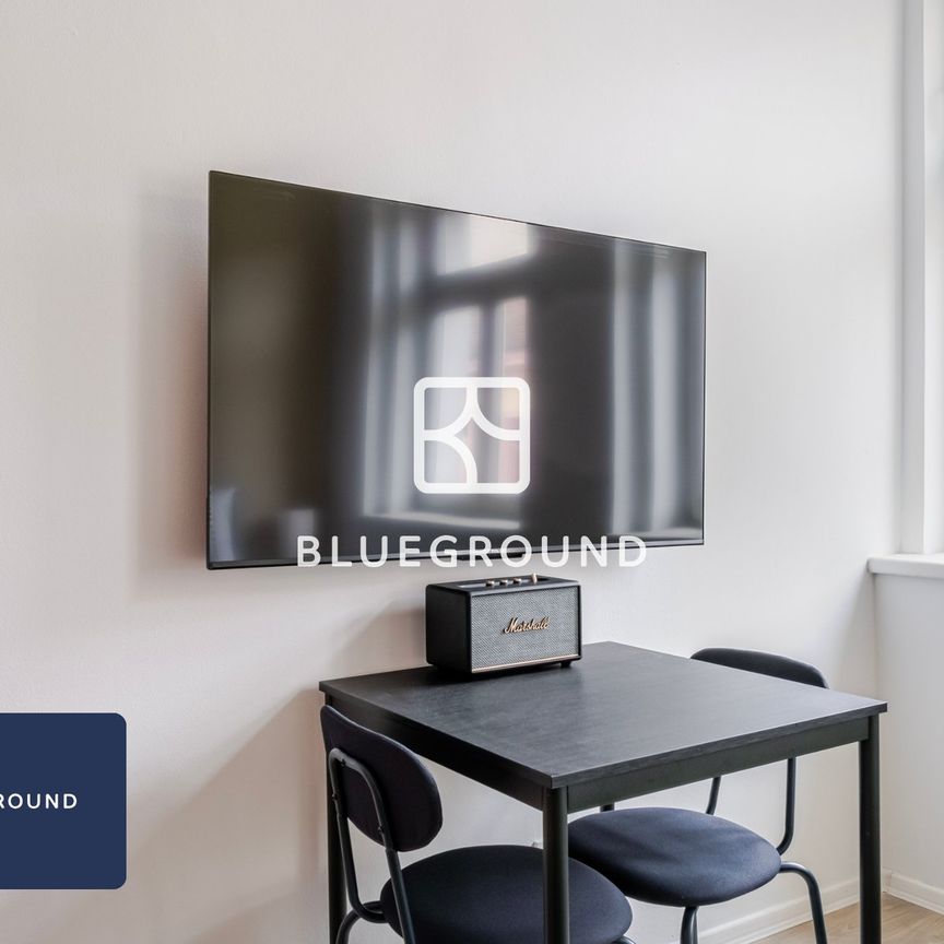 Apartment for rent, 1+KK - Studio, 28m - Fotografie 1