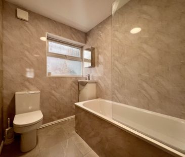 Guide Price £1,900 pcm - Available Now - Part Furnished - Photo 5