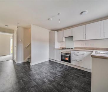 3 bedroom detached house to rent - Photo 2