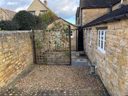 Mousetrap Lane, Bourton-on-the-water, GL54 - Photo 4