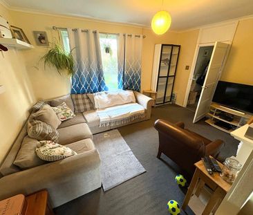 3 bed house to rent in Green Lane, St. Albans, AL3 - Photo 1