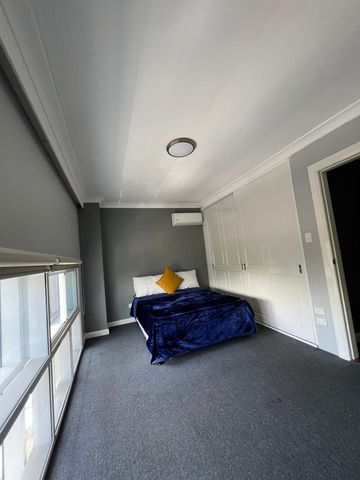 Petersham - Photo 2
