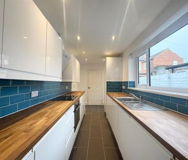 2 bedroom terraced house to rent - Photo 6