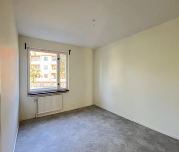 Drottninggatan, Kungsör - Photo 3