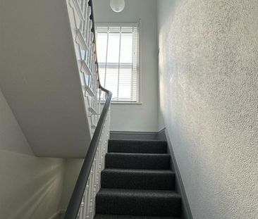 15 Princess Royal Terrace, YO11 2RP, Scarborough - Photo 4