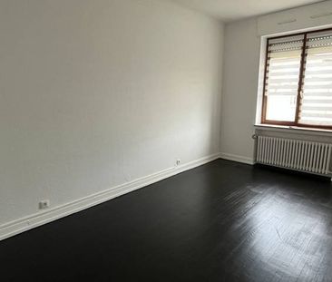LOCATION THIONVILLE APPARTEMENT 4 PIÈCES GARAGE CAVE - Photo 2