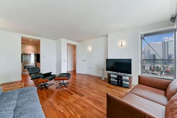 New Providence Wharf, Fairmont Ave, E14 - Photo 1