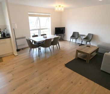 2 bedroom flat to rent - Photo 3