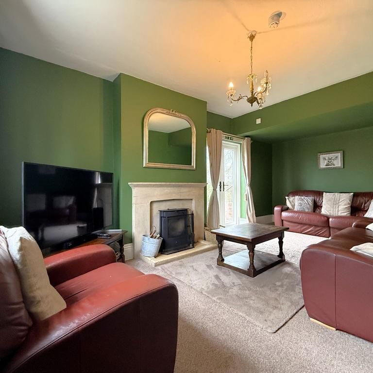 6 bedroom detached house to rent - Photo 1