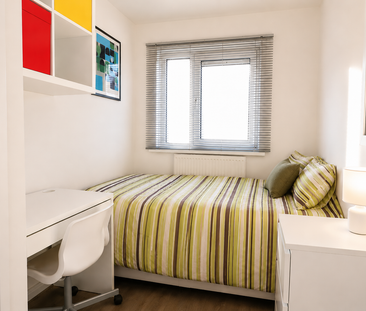 Langdon House – Room 4 - Photo 2