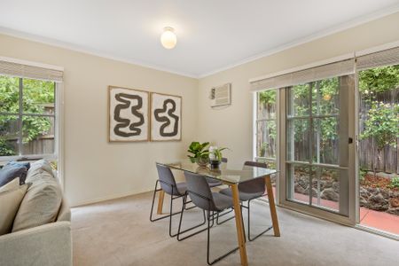 2/10 Northcote Avenue, Balwyn - Photo 4