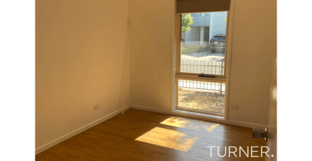 Conventional Style 3 Bedroom Home in Popular Area. - Photo 2
