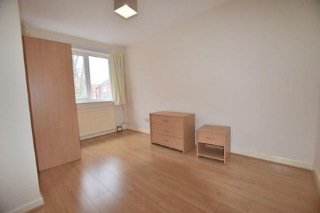 Wensley Drive, Didsbury - Photo 3