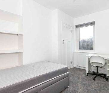 Cortis Avenue, Worthing - Photo 2