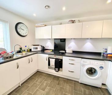 1 bedroom in a house share to rent - Photo 3