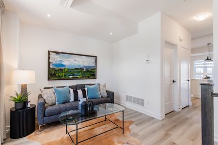 For Lease - 70 Kenesky Drive Unit# 13, Hamilton, Ontario - Photo 3