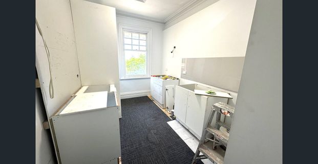 Oversized two bed apartment - Photo 1